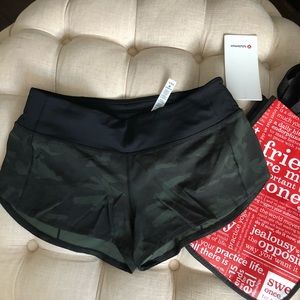 🆕  Lululemon Camo Speed Shorts